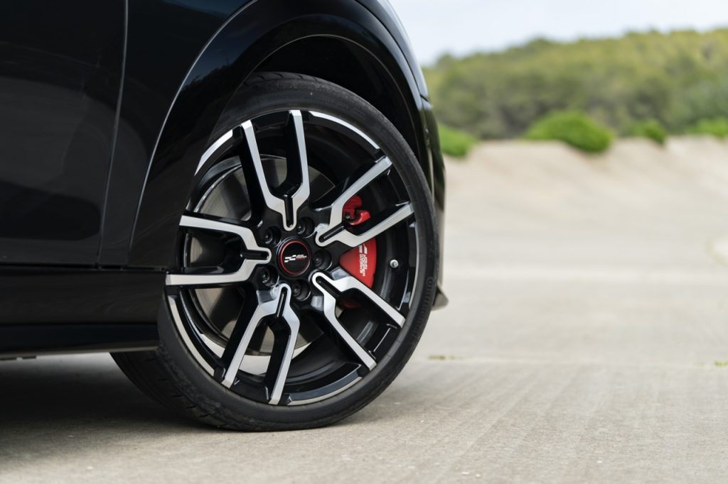 Mini Unveils the New John Cooper Works Models: Power, Performance, and Iconic Go-Kart Feel