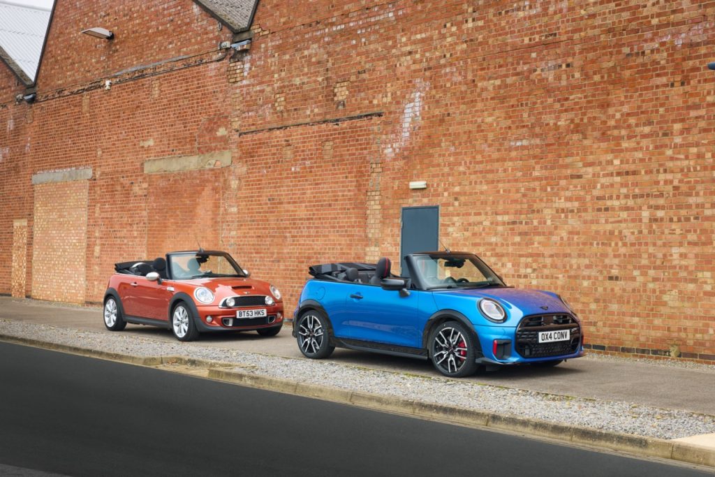 Mini Cooper Convertible Kembali ke Mini Plant Oxford