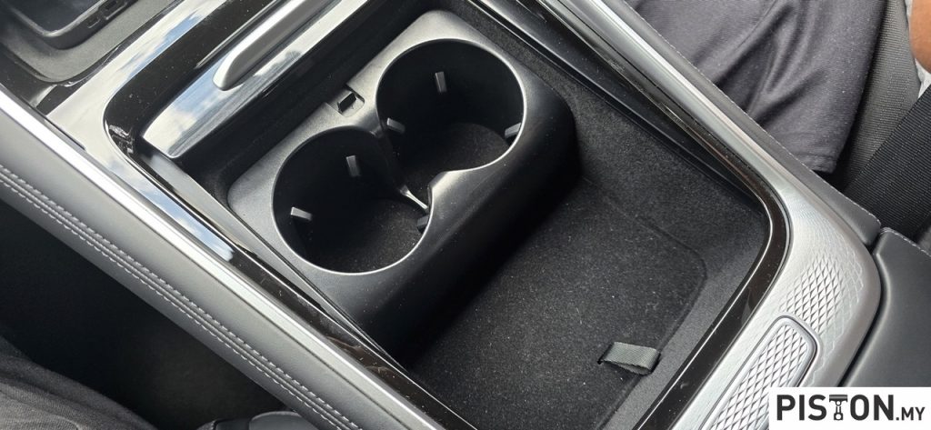 Review: The Jaecoo Omoda C9 is Luxurious and Affordable