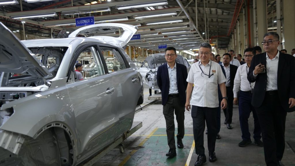 Chery Malaysia Meraikan Pengeluaran Kenderaan Elektrik Pertama yang Dipasang Secara Tempatan, Omoda E5