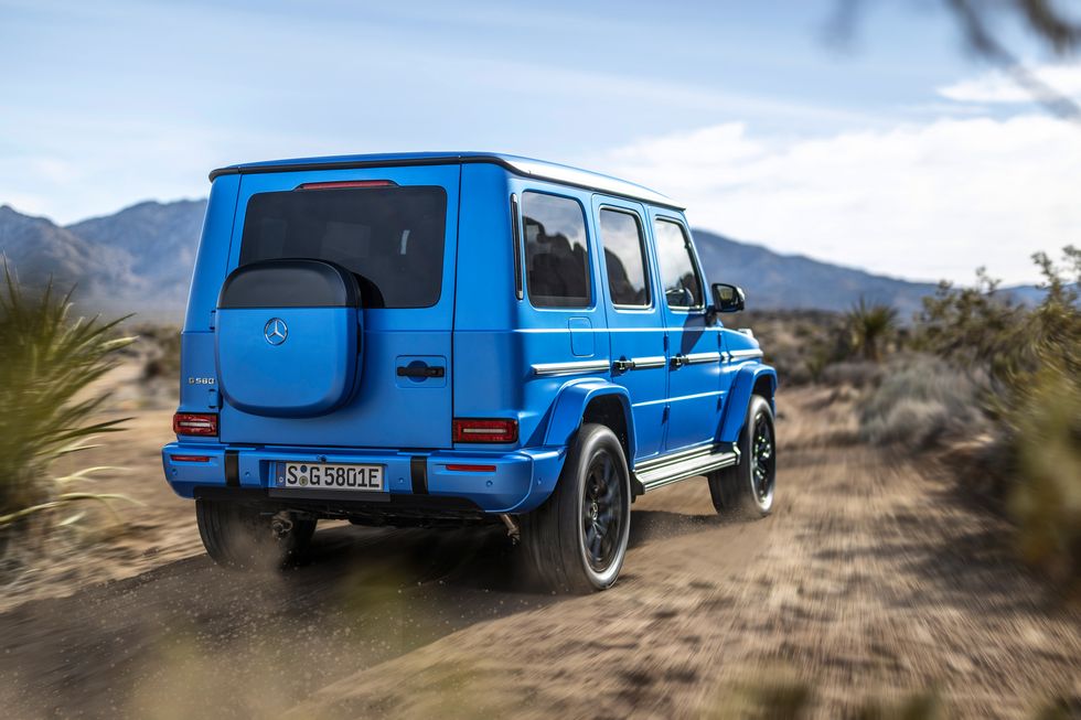 Mercedes Envisions Revolutionary Mid-Mounted Brakes for Electric Vehicles