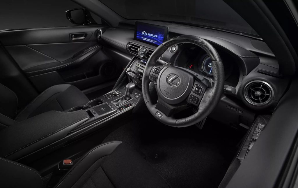 Lexus IS 2025: Pengenalan Edisi Khas F Sport Mode Black IV di Jepun