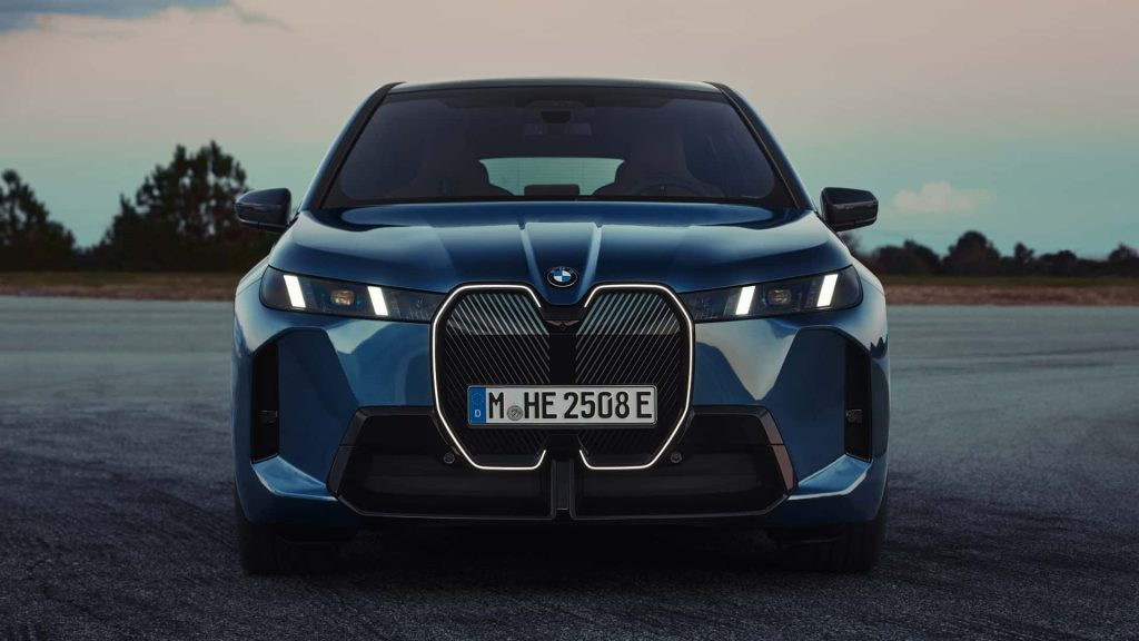 BMW Memperkenalkan Versi Baharu SUV Elektrik iX untuk Tahun Model 2026