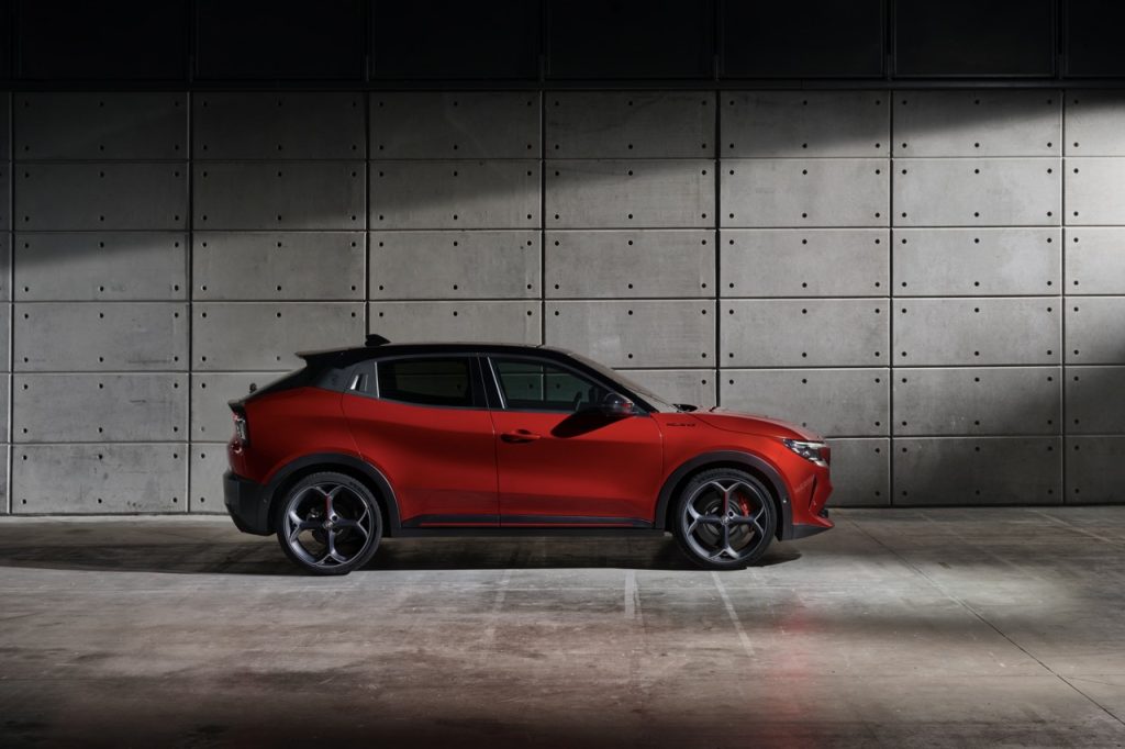 Alfa Romeo Rethinks EV-Only Strategy, Adopts Multi-Energy Plan