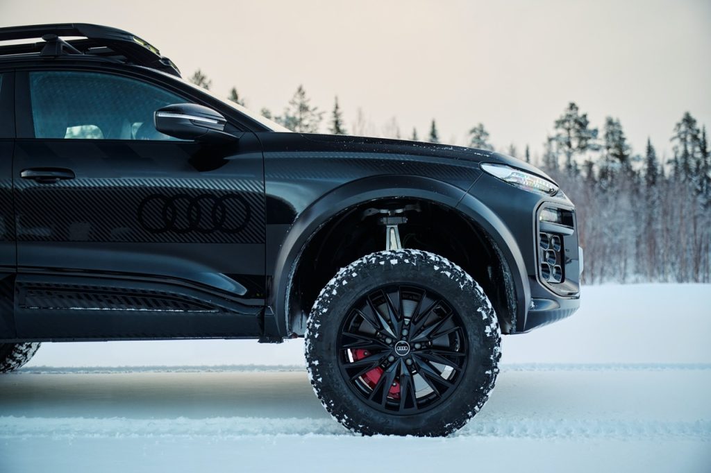 Audi Memperkenalkan Konsep Q6 e-tron Offroad Elektrik