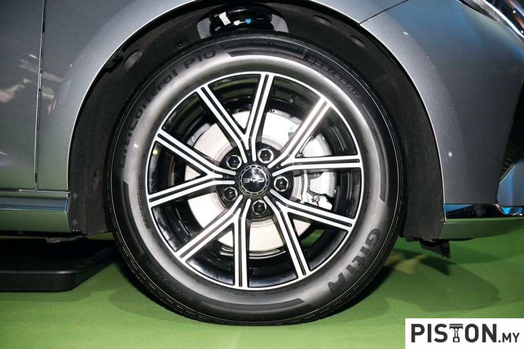 Biden Administration Moves to Ban Sale of Smart Cars with Chinese or Russian Technology