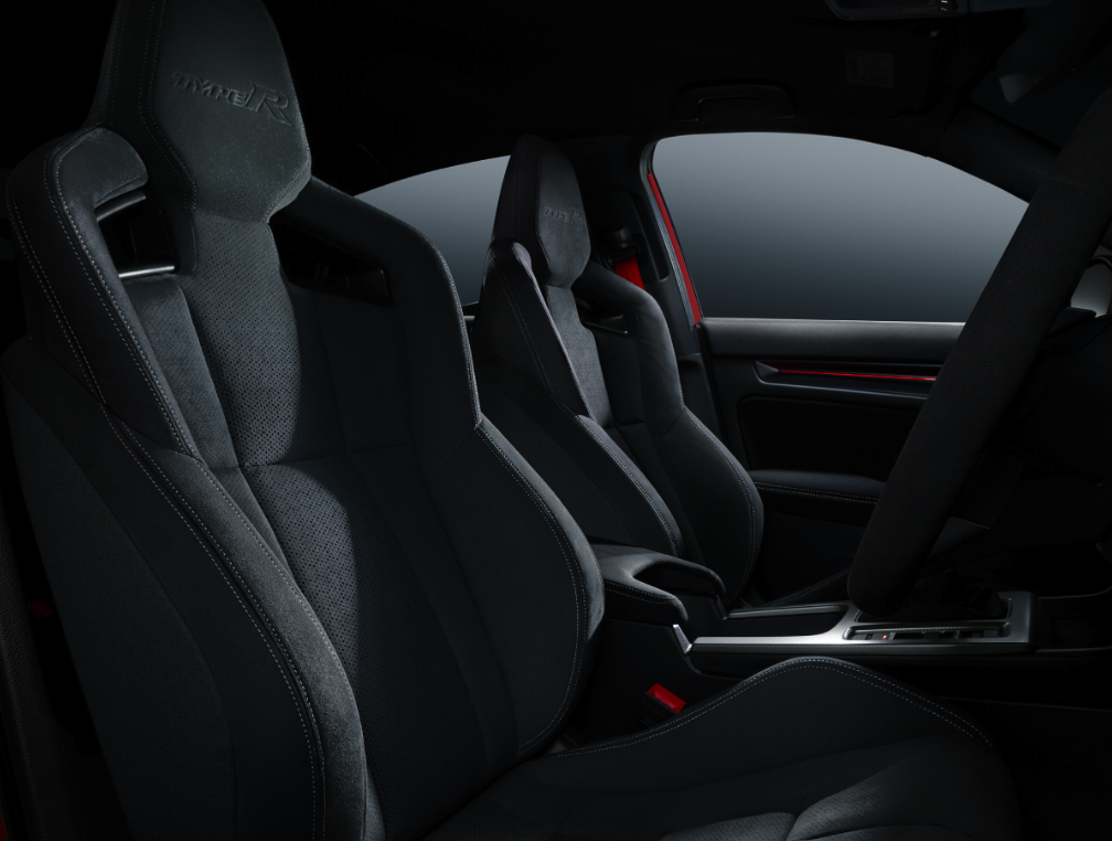 Honda Unveils New Racing Black Package for Civic Type R at the 2025 Tokyo Auto Salon