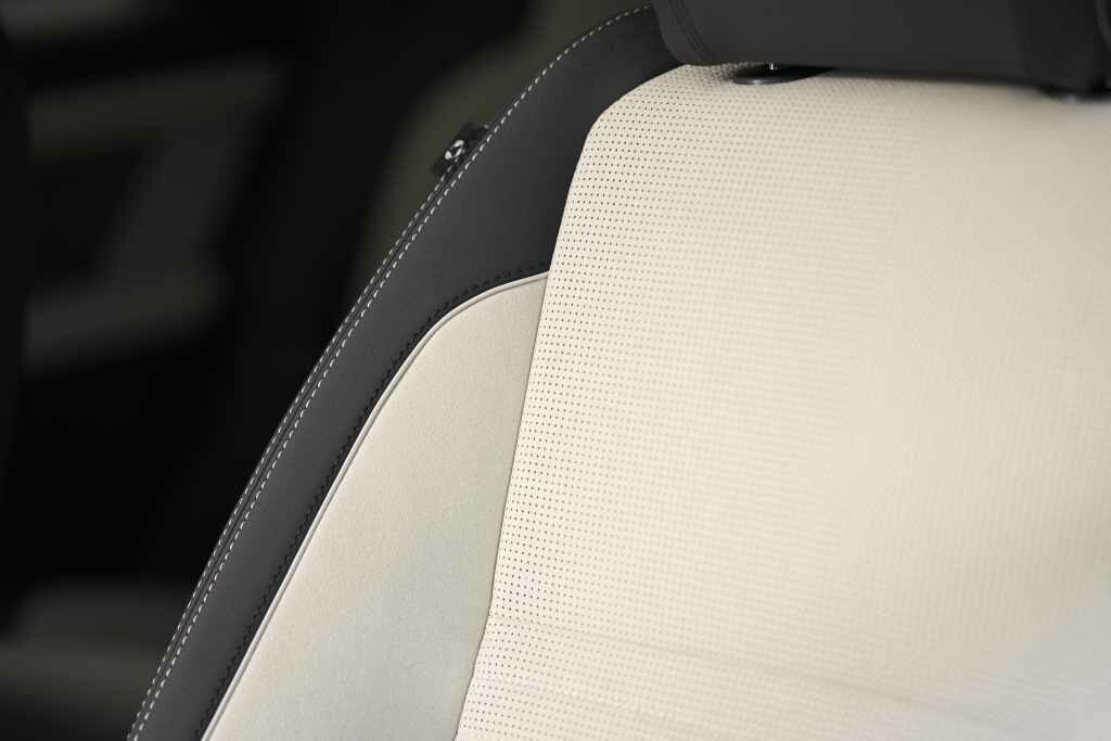 JLR Advances Recycling Efforts with Breakthrough in Polyurethane Foam Reuse