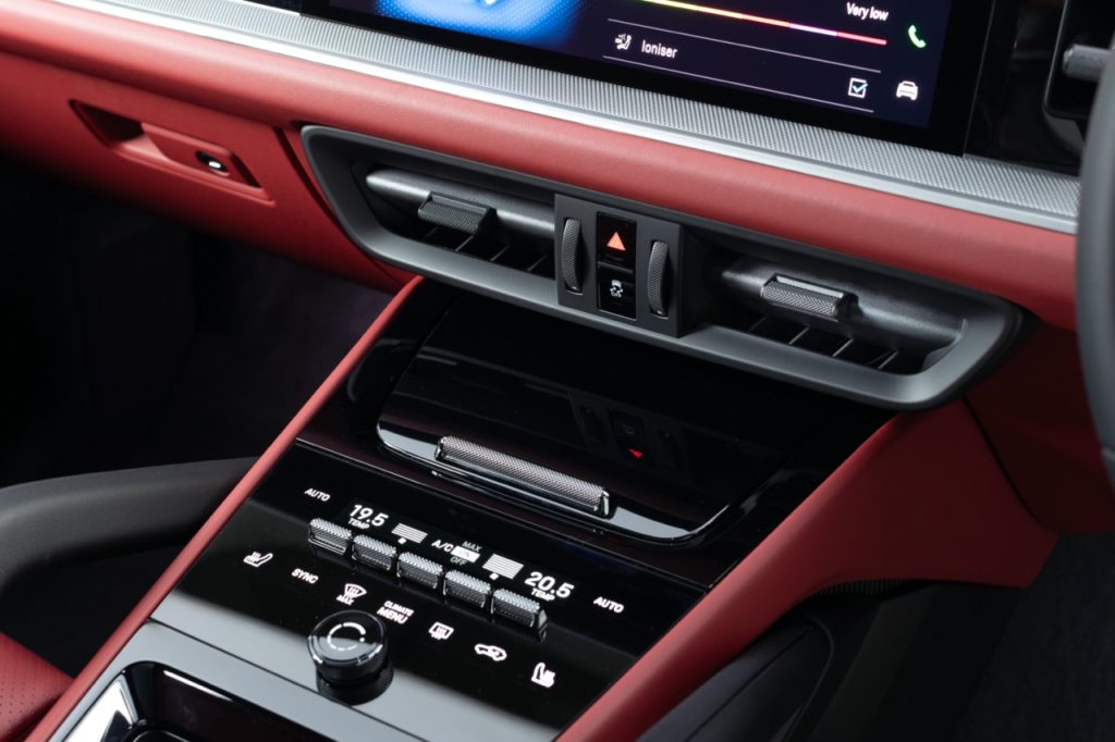 Porsche Cayenne S E-Hybrid Coupe Dilancarkan di Malaysia – Harga Dari RM728,000
