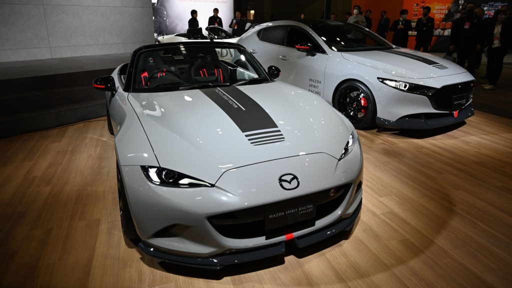 Mazda Spirit Racing Roadster 12R Dilancarkan di Tokyo Auto Salon