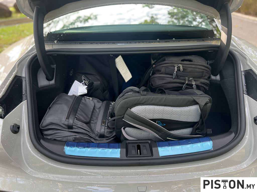 Review: New Porsche Taycan – Electrifyingly Good!