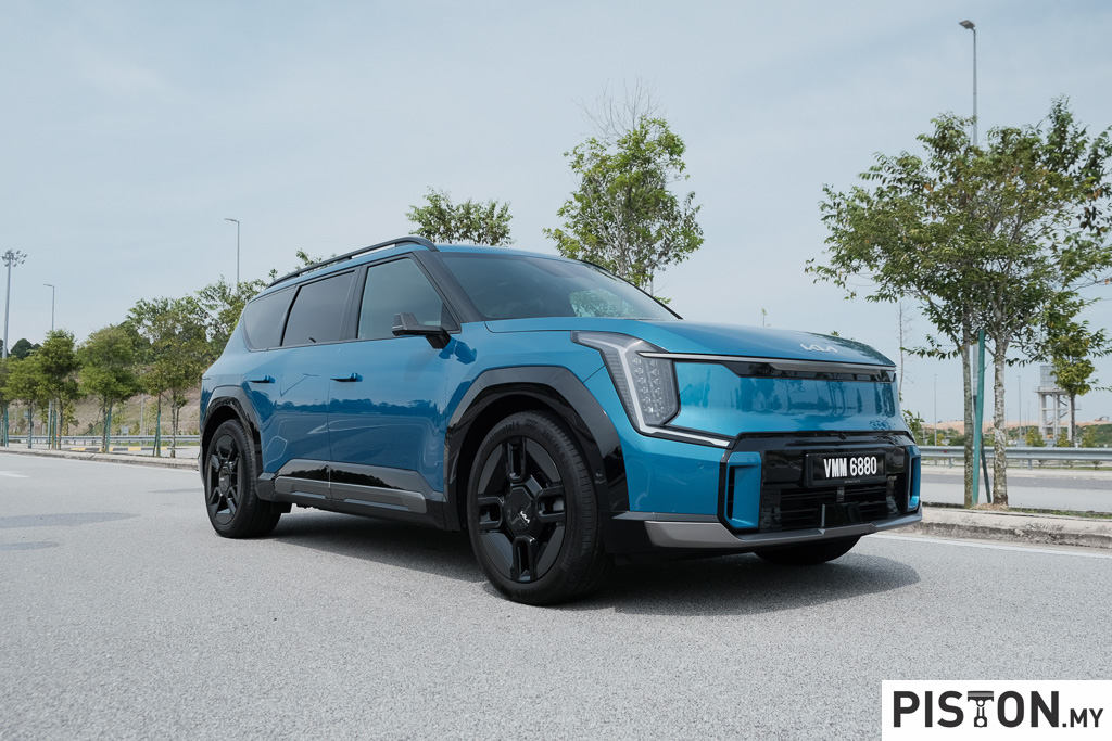 Review: KIA EV9 – Bold, Beautiful & Unlike Anything Else