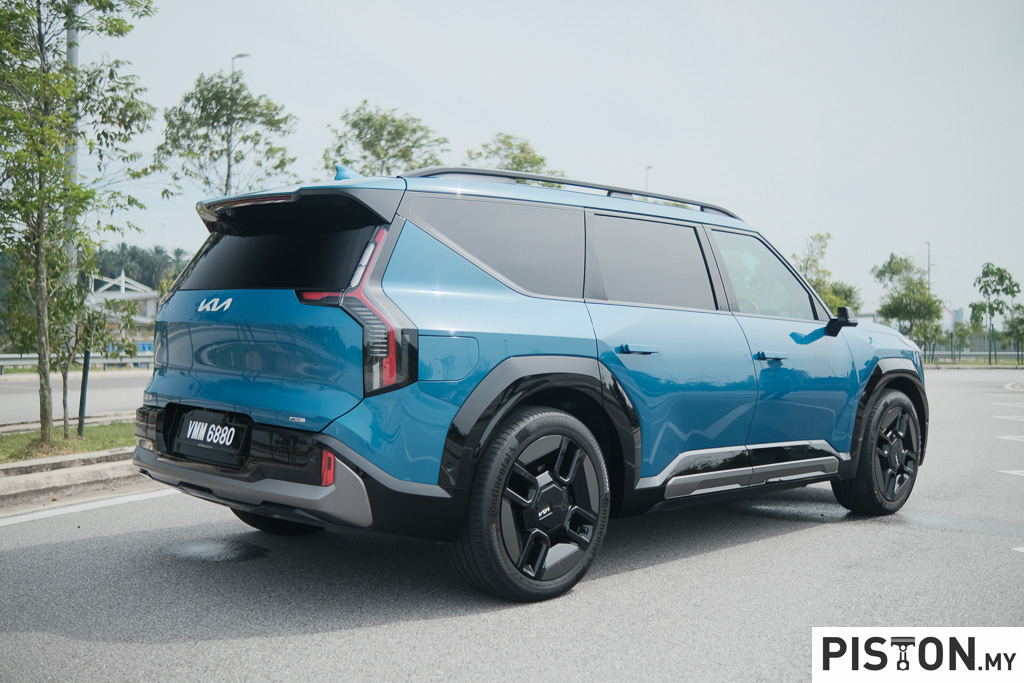 Review: KIA EV9 – Bold, Beautiful & Unlike Anything Else