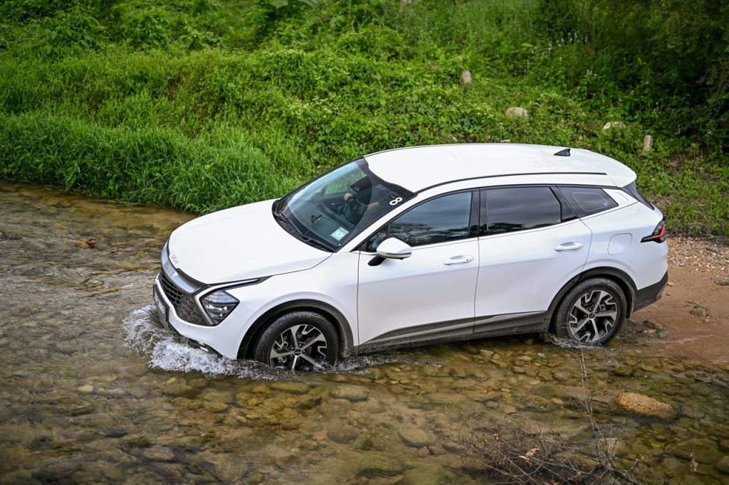 Review: Kia Sportage – A Bold Contender in the C-SUV Segment