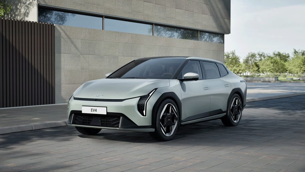 Kia Memperkenalkan EV4: Sedan Elektrik dengan Jarak Pemanduan 630km