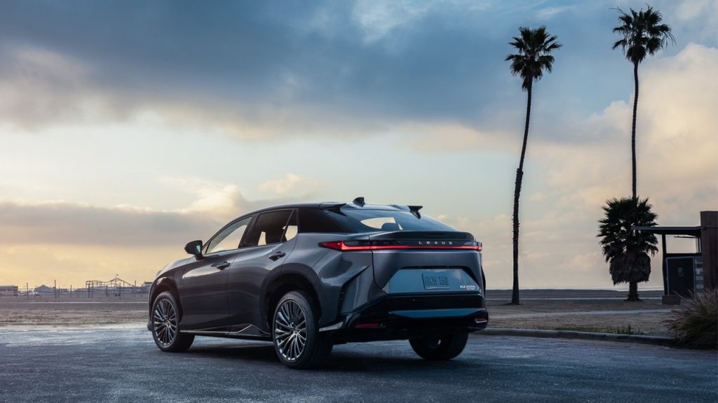 Toyota Akan Bina Kilang EV Lexus di Shanghai