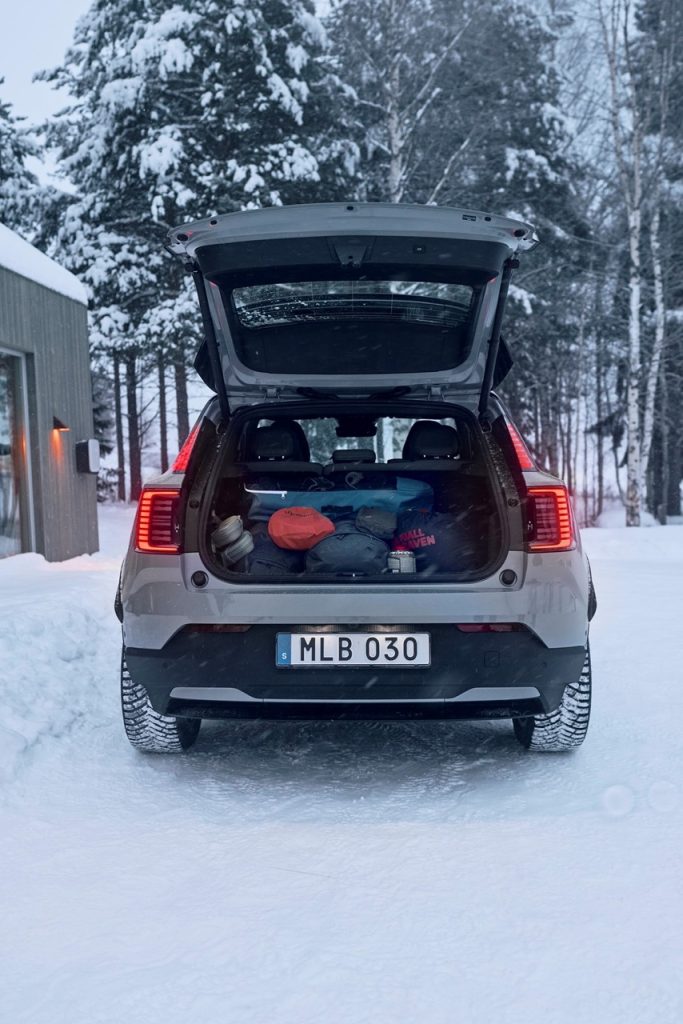 Volvo EX30 Cross Country: SUV Elektrik untuk Pengembaraan Luar Bandar