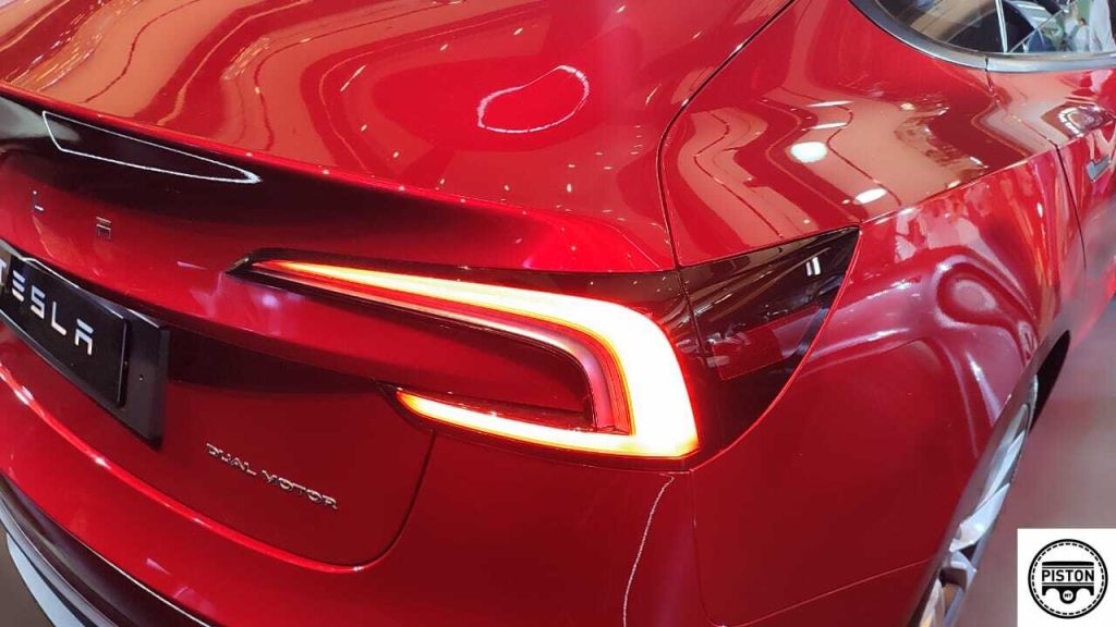 Tesla Facing Legal Battles in China – Sues Car Owner For Defamation