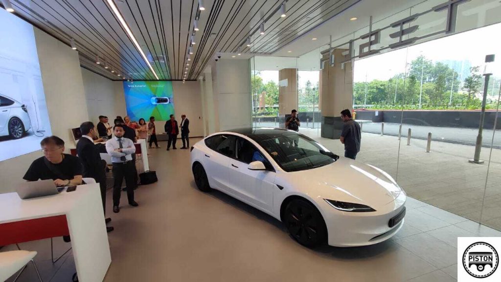Tesla Saman Pemilik Kereta Kerana Fitnah