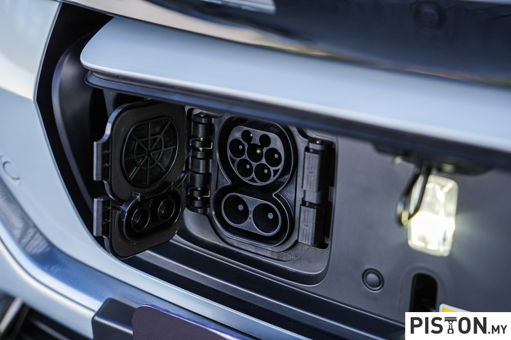 Review: The Honda e:N1 Has Everything You Need In An EV, And More!