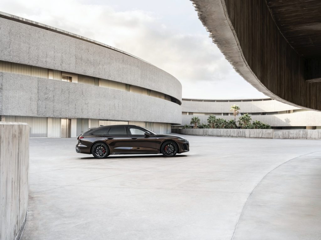 Audi Memperkenalkan A6 Avant Baharu dengan 367PS!