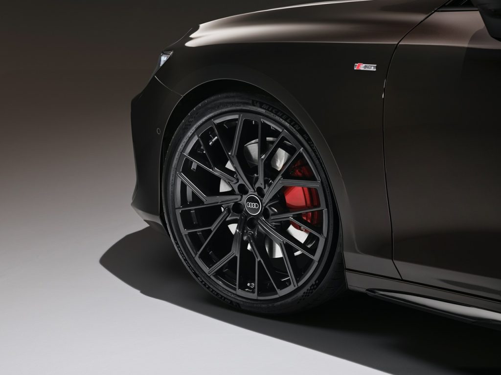 Audi Memperkenalkan A6 Avant Baharu dengan 367PS!