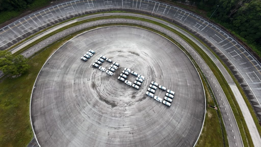 PRO-NET Celebrates Milestone with Delivery of 1,000th Proton e.MAS 7 EV