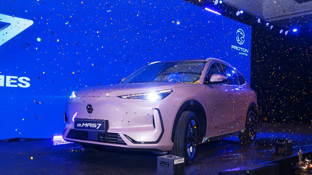 Proton e.MAS 7 Membuat Debut Antarabangsa Di Nepal