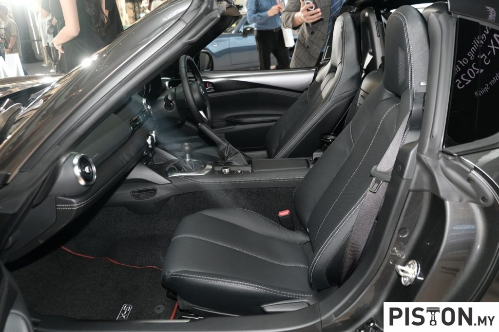 Mazda Tegas Pertahan Warisan MX-5 dalam Era Elektrifikasi Automotif