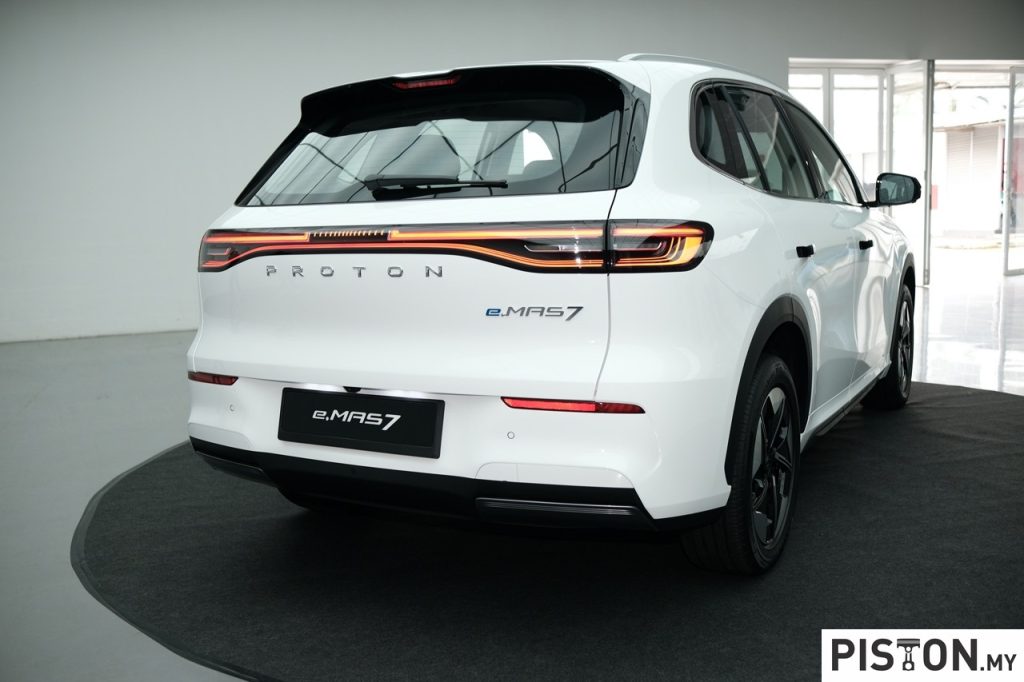 Proton e.MAS 7 Kekal Sebagai Model EV Paling Laris di Malaysia