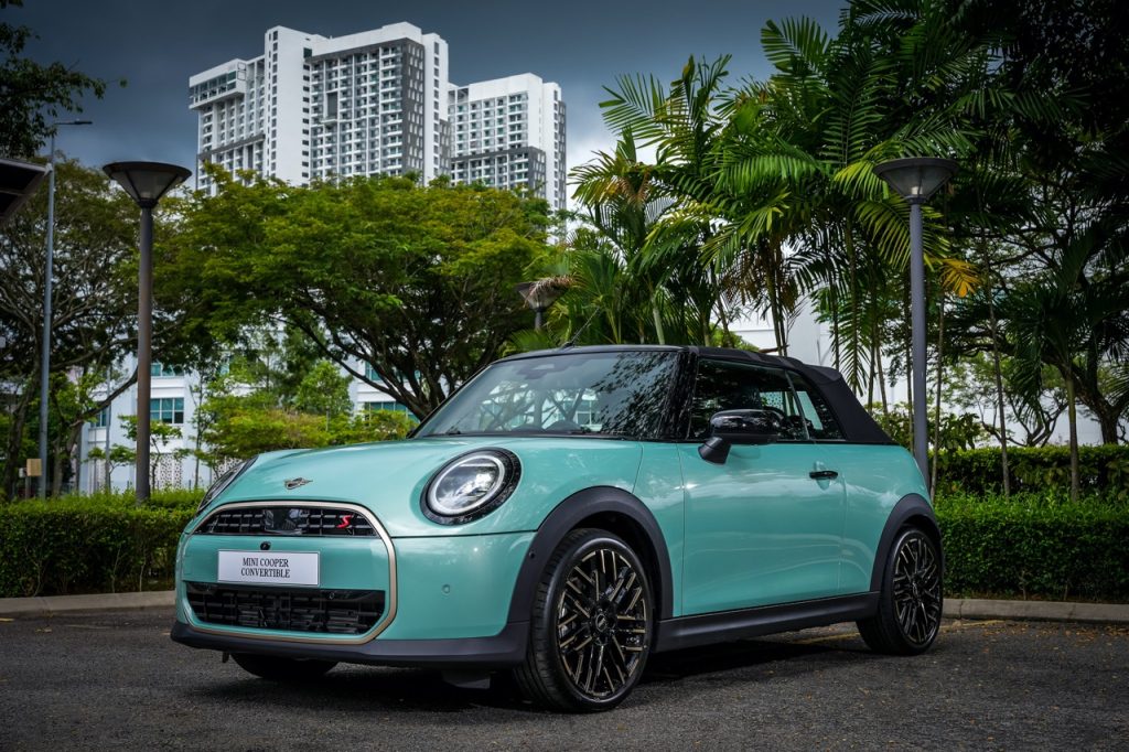 Mini Malaysia Memperluaskan Keluarga Mini Baharu Dengan Tiga Model Berprestasi Tinggi John Cooper Works Dan Mini Cooper Convertible Baharu