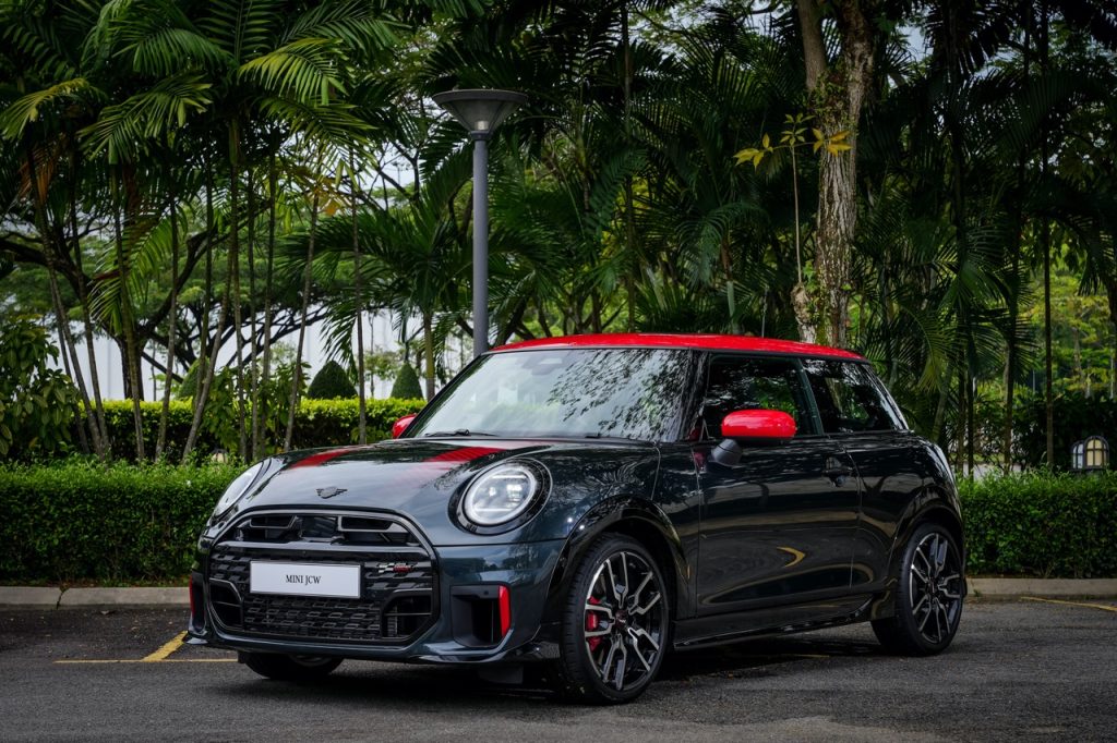 Mini Malaysia Memperluaskan Keluarga Mini Baharu Dengan Tiga Model Berprestasi Tinggi John Cooper Works Dan Mini Cooper Convertible Baharu
