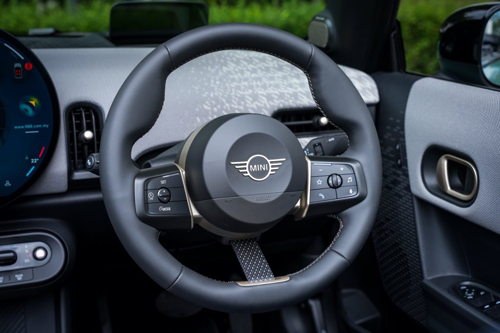 Mini Malaysia Memperluaskan Keluarga Mini Baharu Dengan Tiga Model Berprestasi Tinggi John Cooper Works Dan Mini Cooper Convertible Baharu