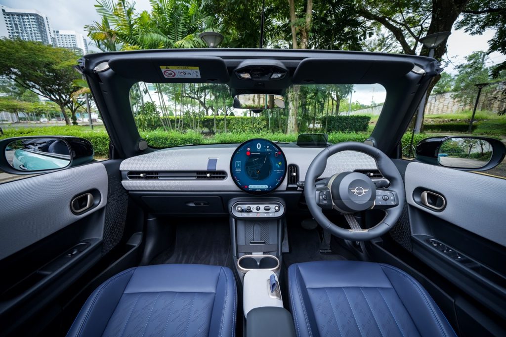 Mini Malaysia Memperluaskan Keluarga Mini Baharu Dengan Tiga Model Berprestasi Tinggi John Cooper Works Dan Mini Cooper Convertible Baharu