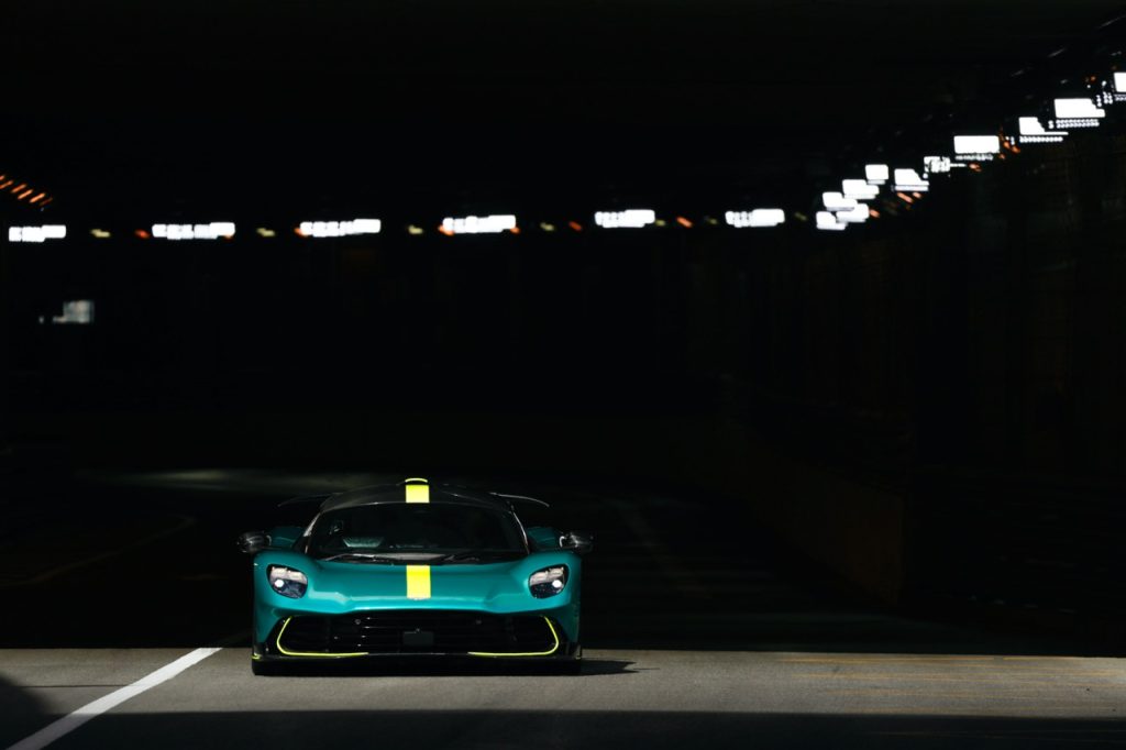 Aston Martin Valhalla: Debut Dinamik di Monaco, Dipandu Fernando Alonso
