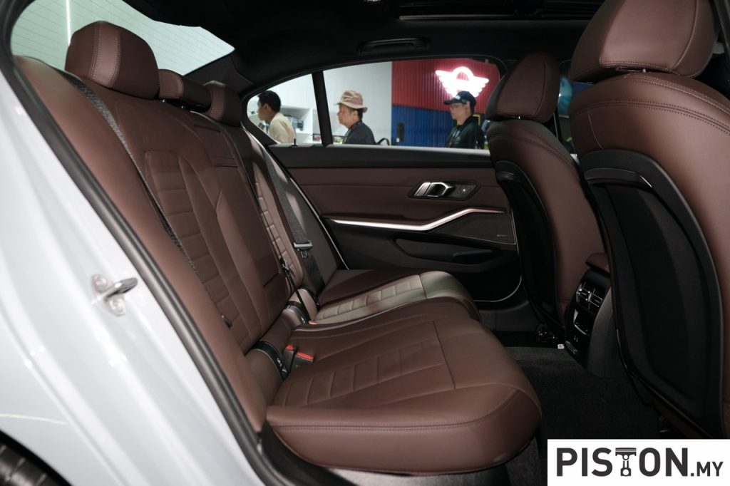 Malaysia Autoshow 2025: BMW Malaysia Unveils Long-Wheelbase 330Li M Sport