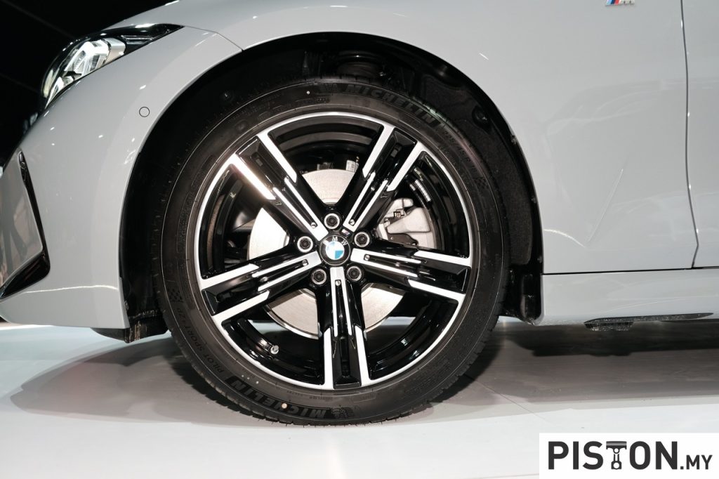 Malaysia Autoshow 2025: BMW Malaysia Unveils Long-Wheelbase 330Li M Sport