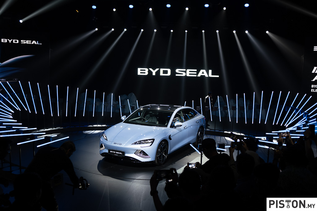 China’s Commerce Ministry to Address Surge in ‘Zero Mileage’ Secondhand Cars Amid Industry Price War
