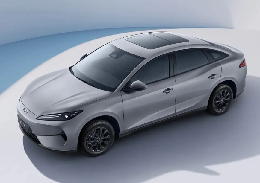 BYD Perkenal Sedan Elektrik Baharu e7 untuk Pasaran China