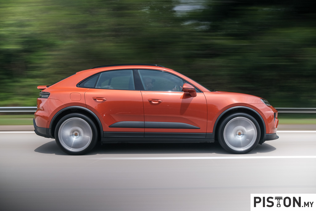 Review: New Porsche Macan 4 Offers Good Looks & Practicality
