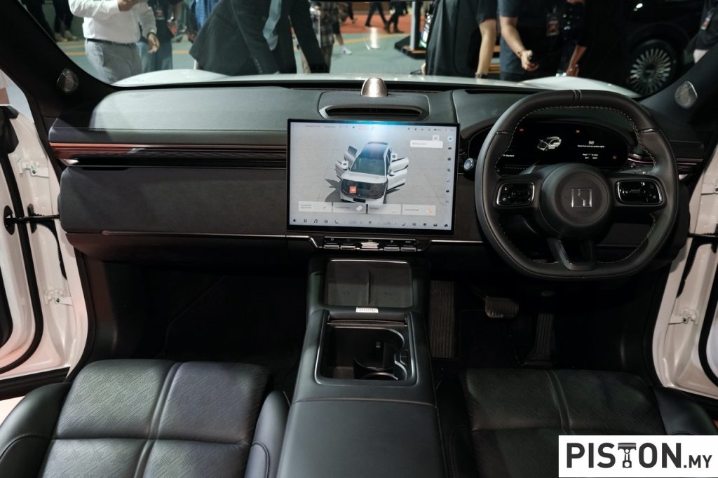 Malaysia Autoshow 2025: Zeekr Unveils Zeekr 7X and New 009 Executive