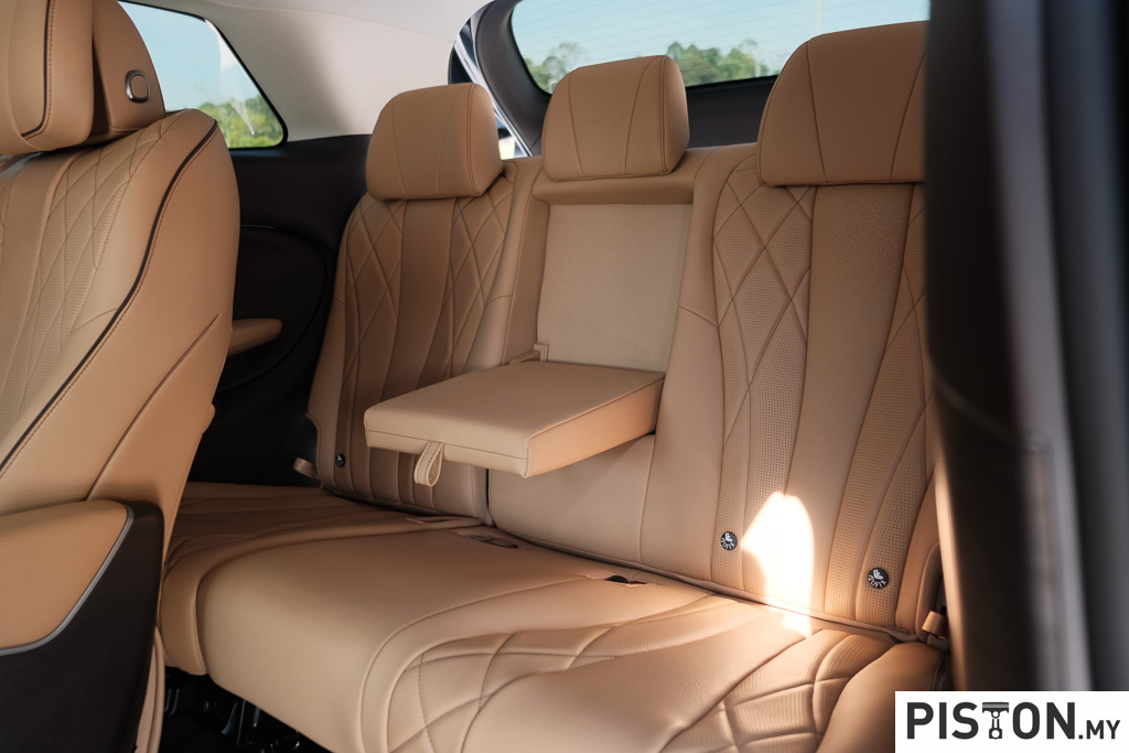 Review: Denza D9 – Which Variant Should You Buy?
