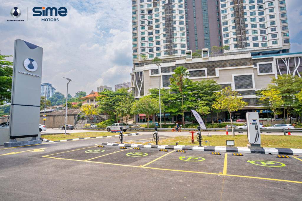 Sime Motors Lancar Bilik Pameran Flagship Denza di Jalan Klang Lama
