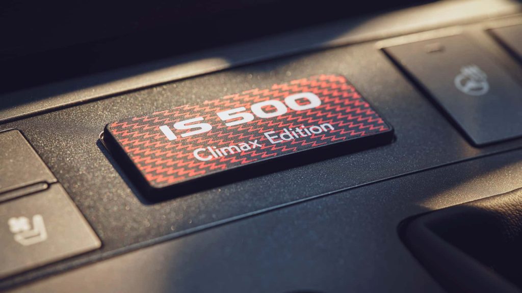 Lexus Menandai Penamat IS500 dengan Pengeluaran Terhad “Edisi Climax”