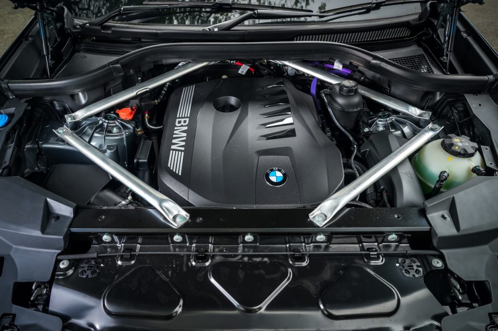 BMW Group Malaysia Unveils Latest iX and X5 Models, Championing Electrified and Luxury Mobility at The Art of Driving 2025