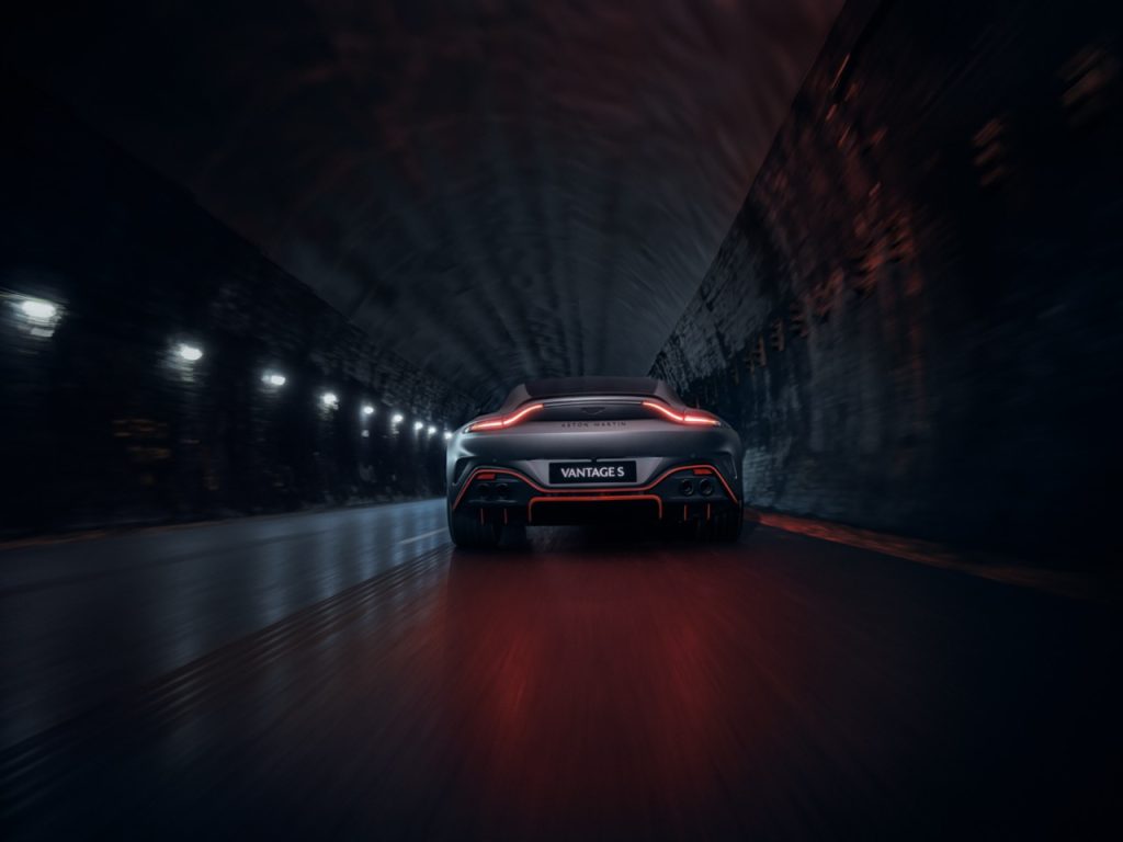 Aston Martin Memperkenalkan Vantage S: 680PS, 0-100km/j Dalam 3.4 Saat!