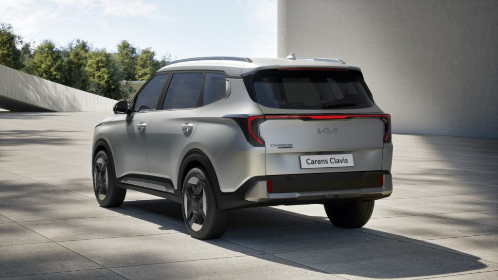 Kia Perkenal Carens Clavis EV di India