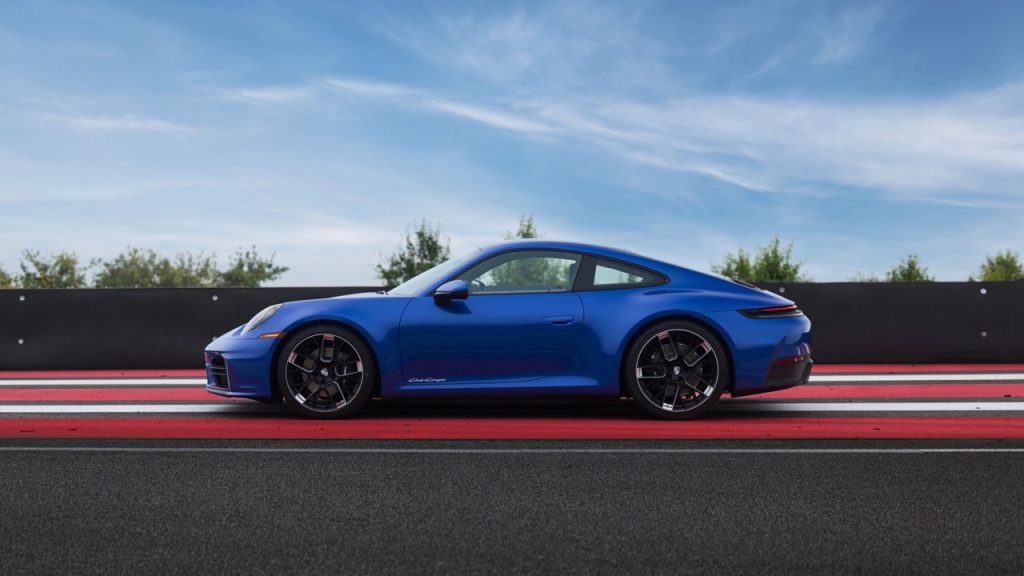 Porsche 911 Club Coupe Baharu Sambut 70 Tahun Porsche Club of America