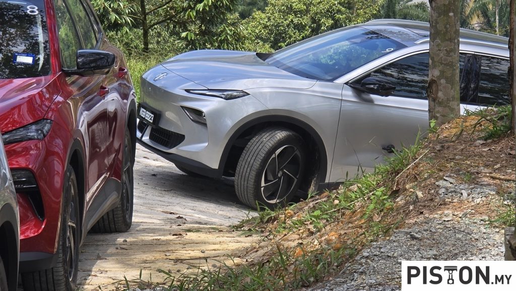Review: The MGS5 EV is Nearly a Perfect SUV