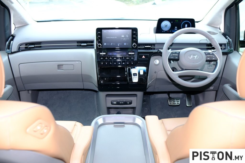 New Hyundai Staria Launched: Futuristic, Spacious and Comfortable